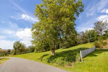 7 Opaki Meadows Lane, Opaki