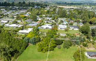 7 Opaki Meadows Lane, Opaki