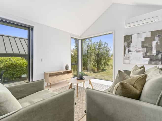 2 Mckenzies Shute, Jacks Point