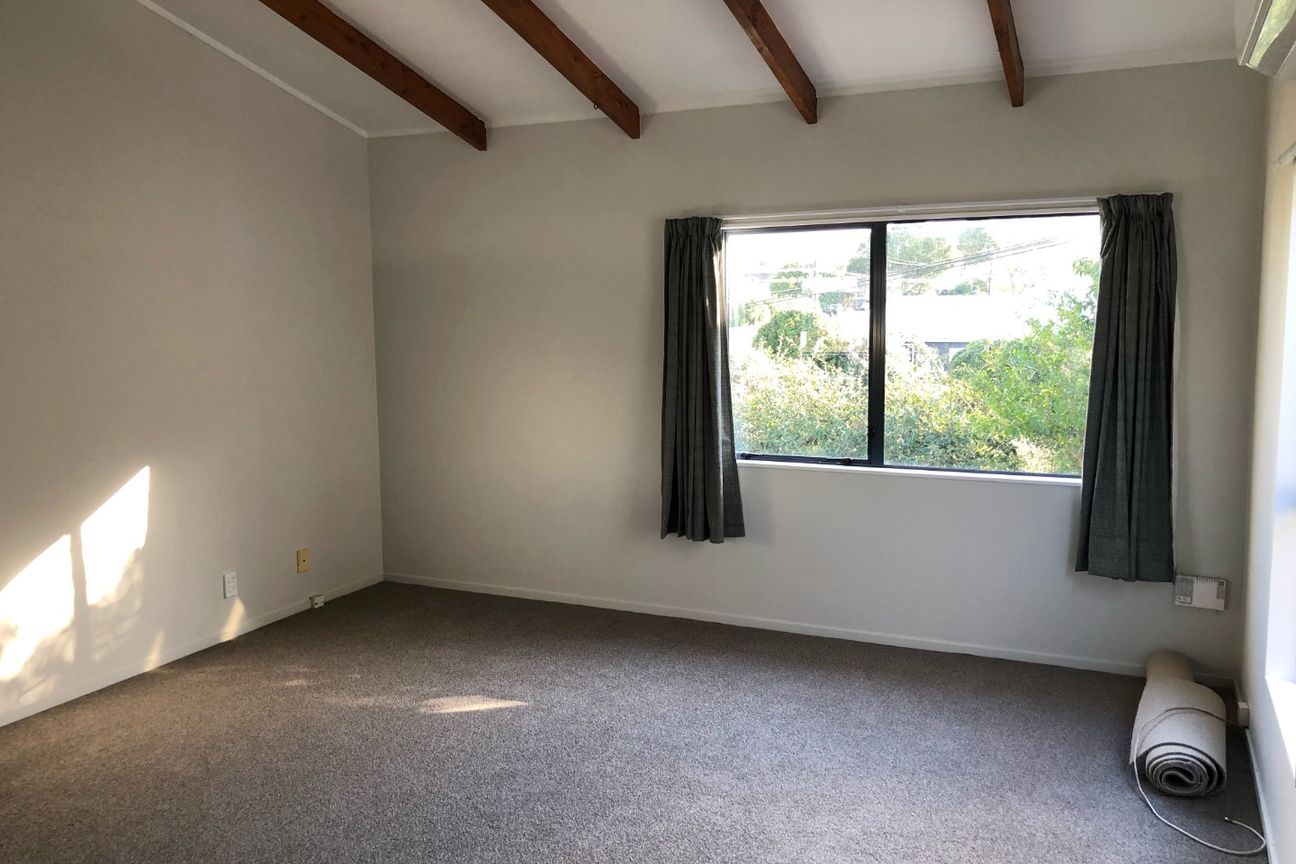 Refurbished Spacious two bedroom home! - Bild 4