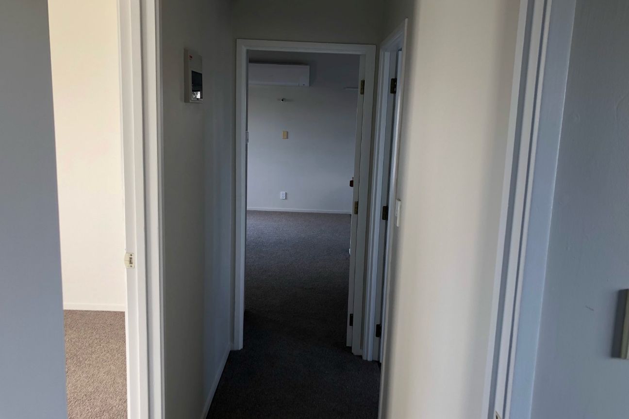Refurbished Spacious two bedroom home! - Bild 6