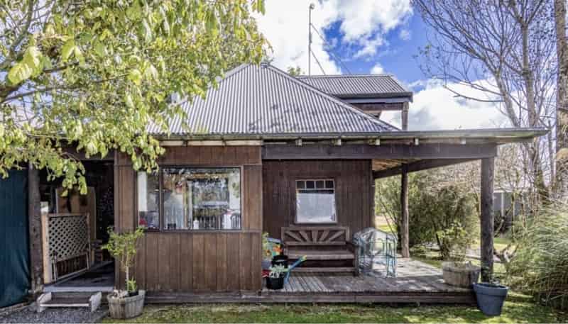 5 MacKenzie Street, National Park