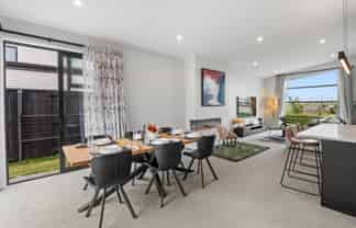 49 Earp Crescent, Chartwell