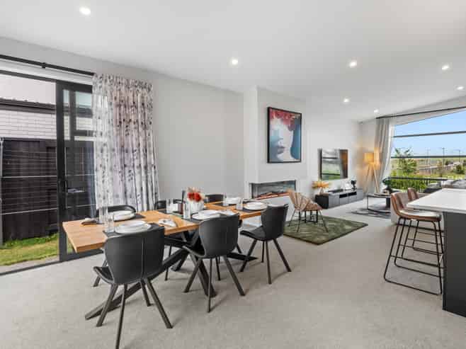 49 Earp Crescent, Chartwell