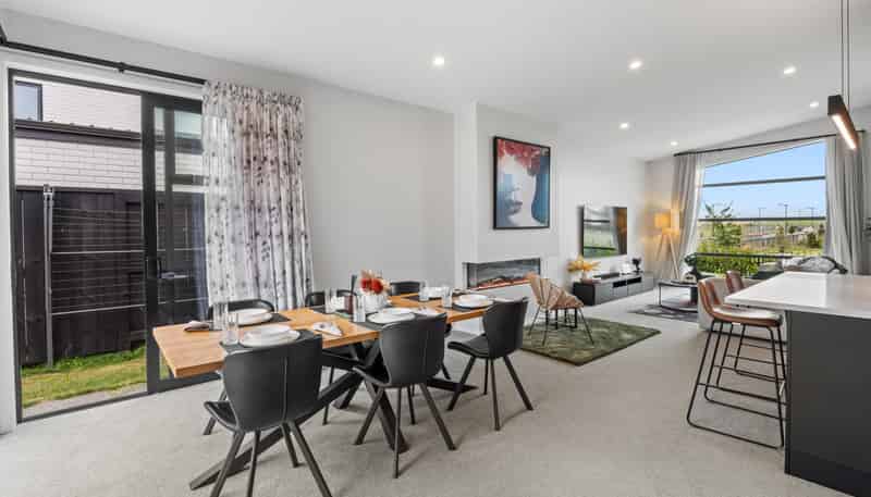 49 Earp Crescent, Chartwell