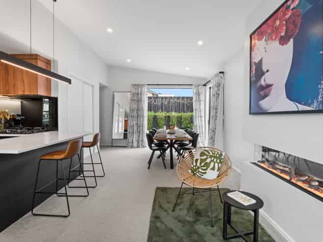 49 Earp Crescent, Chartwell