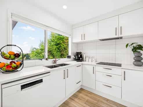 61B Te Kawa Road, Greenlane