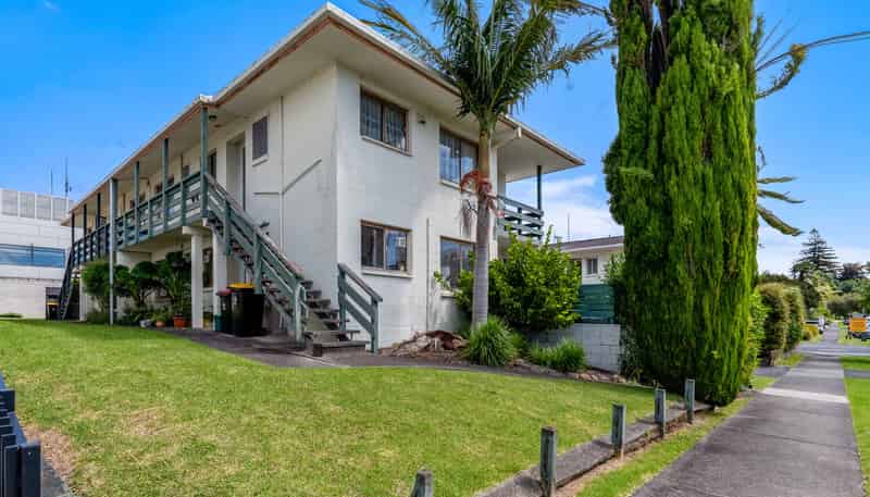 7/16 Park Street, Tauranga Central