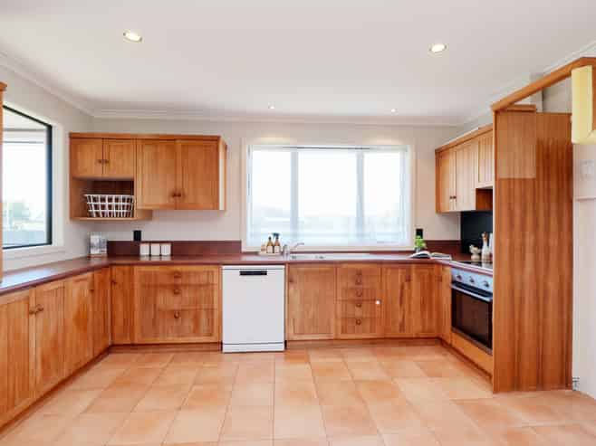 412 Saint Andrew Street, GLENGARRY