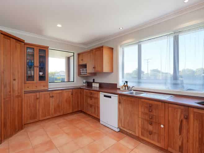 412 Saint Andrew Street, GLENGARRY