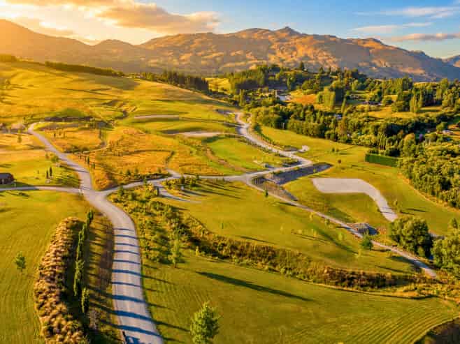 16 Station Rise, Dalefield/Wakatipu Basin