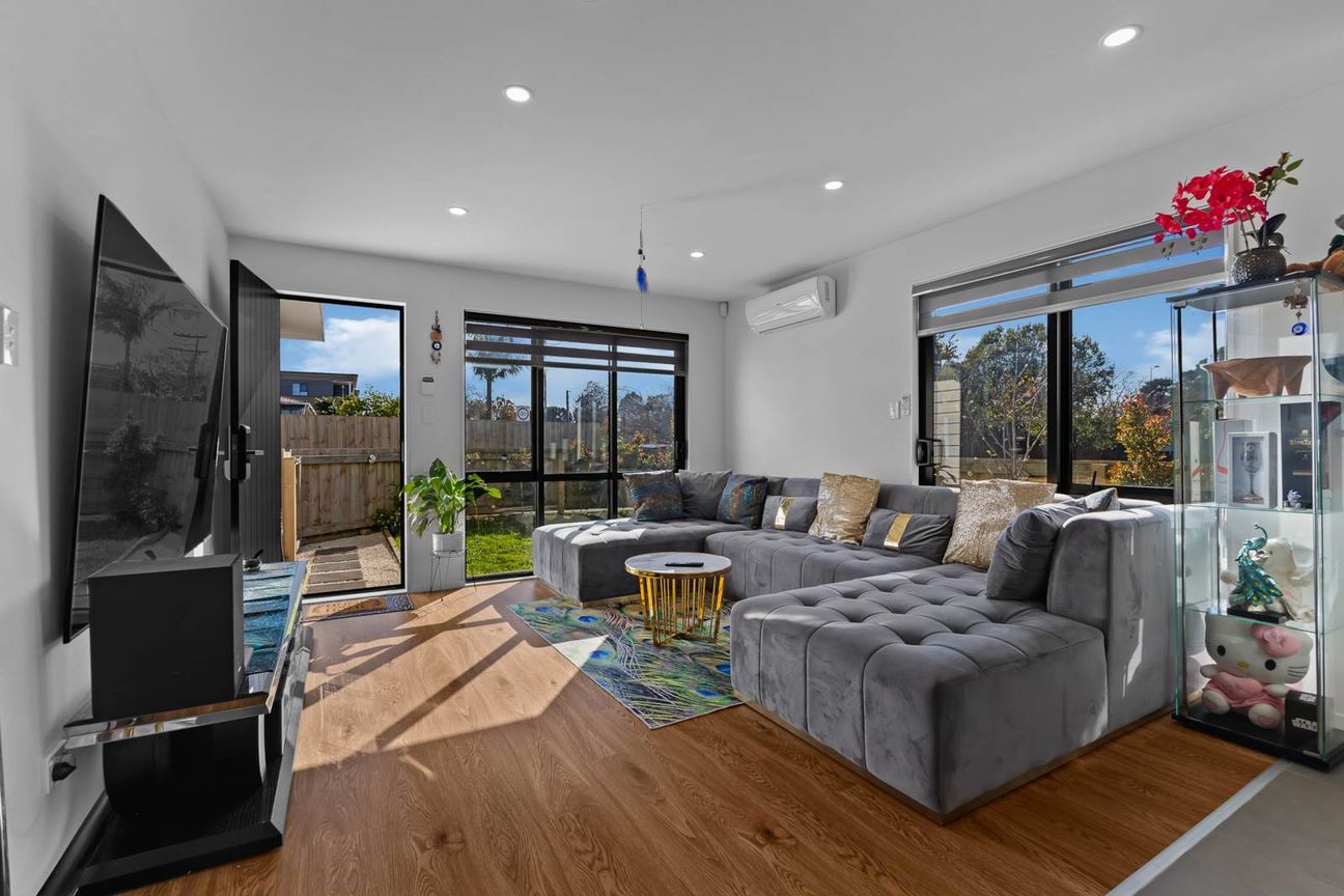 Road Frontage Beauty in Manurewa – Must Sell! - Bild 5