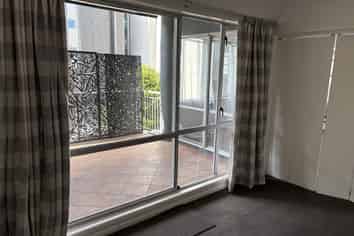 8 Madeira Lane , Grafton