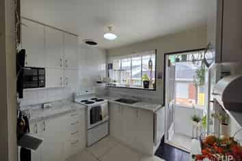 2/67 Coronation Road, Papatoetoe