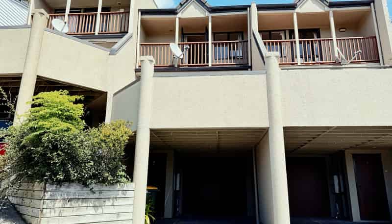 3/9 Pannill Place, Oteha