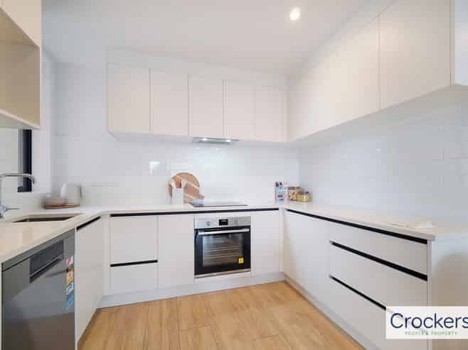 10/6 Treasure Lane, Te Atatu South