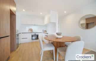 10/6 Treasure Lane, Te Atatu South