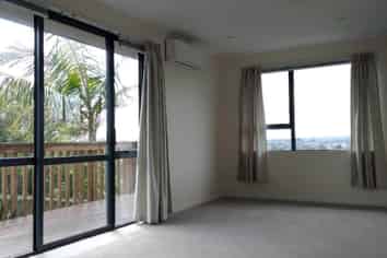 A/20 Kells Place, Botany Downs