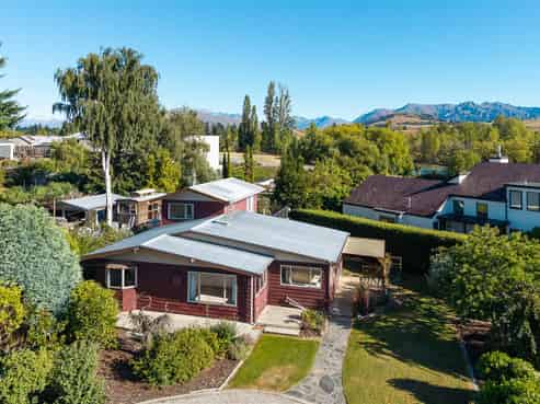 63 Kingston Street, Albert Town