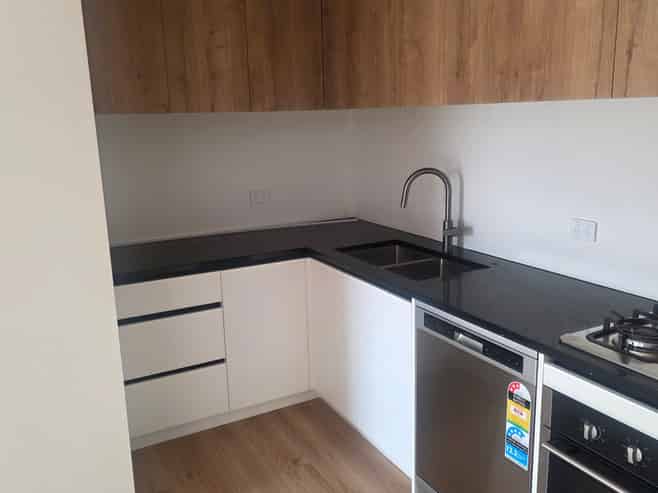 2/16 Manhattan Heights, Glendene