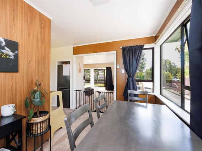  2 Oaklea Avenue, Marton