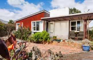  37 Follett Street, Marton