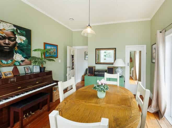  4 Bond Street, Marton