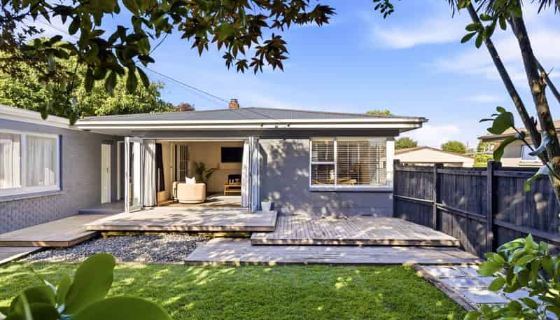 720A River Road, Chartwell