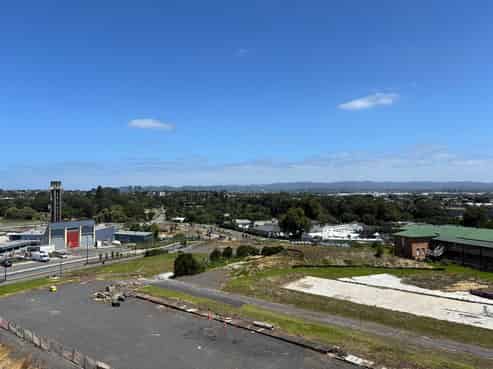 502/2B Te Ara Taurapa, Point Chevalier