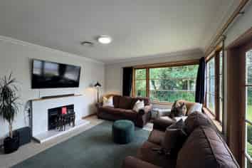 9  Durham Cres, Palmerston North Central