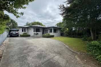 9  Durham Cres, Palmerston North Central