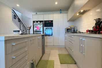 90  Matairangi Avenue , Totara Heights