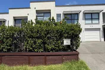 90  Matairangi Avenue , Totara Heights