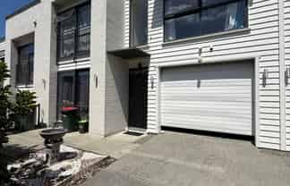 90  Matairangi Avenue , Totara Heights