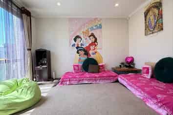 90  Matairangi Avenue , Totara Heights