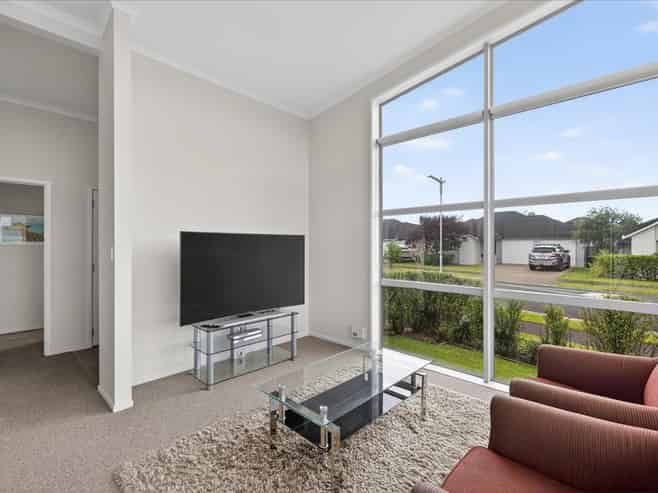 1 Lanyard Street, Pyes Pa