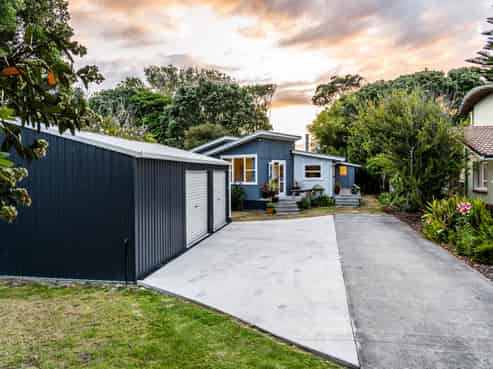 604 Pukehina Parade, Pukehina