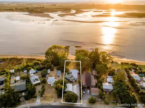 604 Pukehina Parade, Pukehina