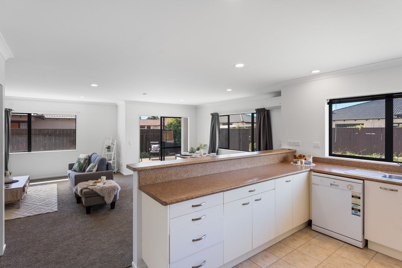 Price Reduction below RV! - Fler