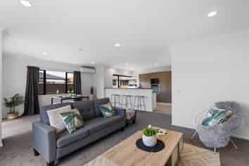 6 Central Park, Paraparaumu Beach