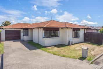 6 Central Park, Paraparaumu Beach