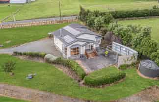 16 Mt Biggs Road, Halcombe