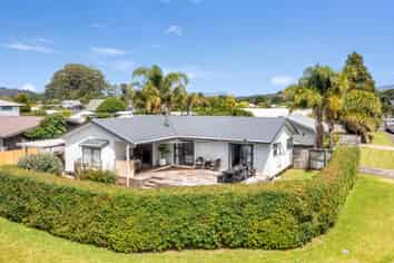 135B Robinson Road, Whitianga