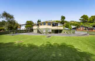 18 Shaldon Crescent, Blagdon