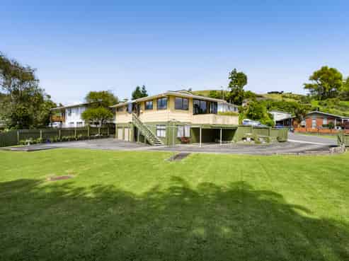 18 Shaldon Crescent, Blagdon