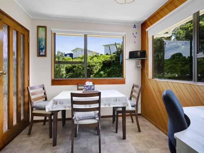 18 Shaldon Crescent, Blagdon