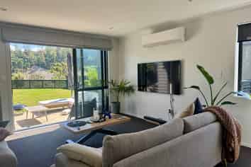 8 Holystone Road, Whitby