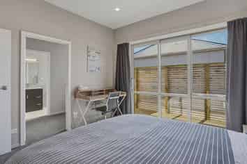 43 Bradshaw Street, South Dunedin