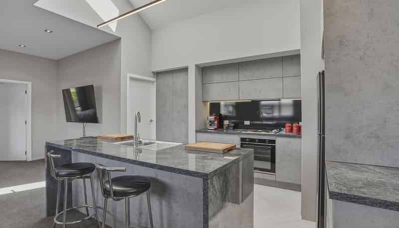 43 Bradshaw Street, South Dunedin