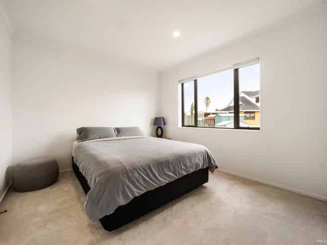 16 William Wallbank Crescent, Swanson